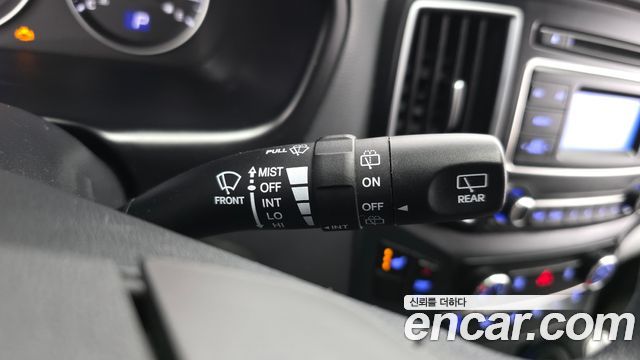 Hyundai Starex 2018 — photo 23