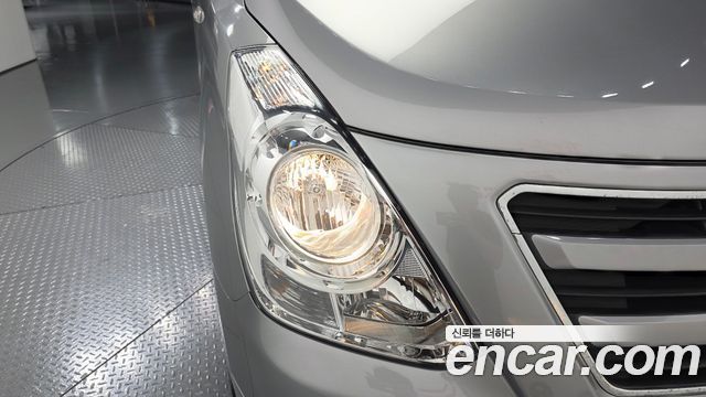 Hyundai Starex 2018 — photo 8
