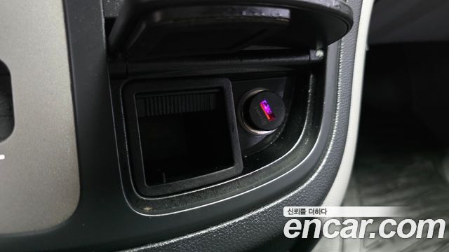 Hyundai Starex 2018 — photo 29