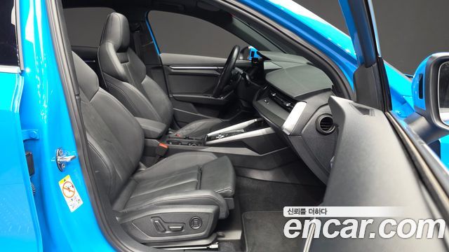 Audi A3 2022 — photo 17
