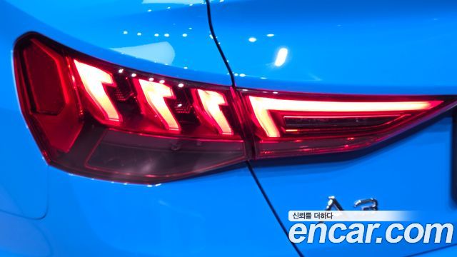 Audi A3 2022 — photo 9