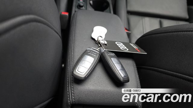 Audi A3 2022 — photo 32