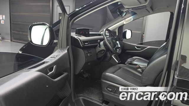 Hyundai Staria 2022 — photo 13