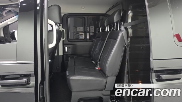 Hyundai Staria 2022 — photo 17