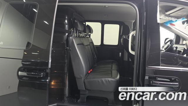 Hyundai Staria 2022 — photo 18