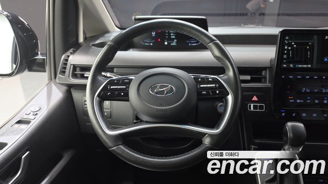 Hyundai Staria 2022 — photo 19