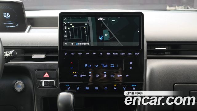 Hyundai Staria 2022 — photo 20