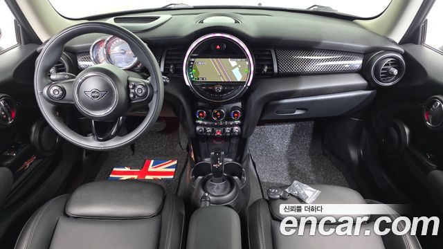 Mini Cooper 2020 — photo 10