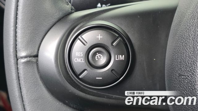 Mini Cooper 2020 — photo 23