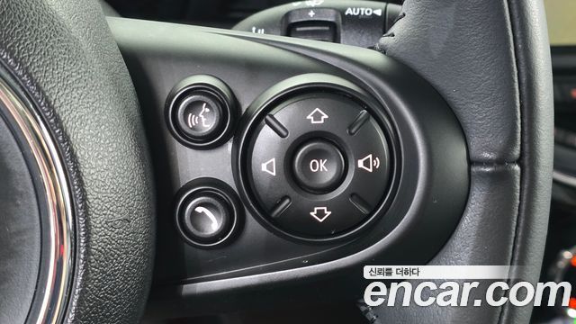 Mini Cooper 2020 — photo 24