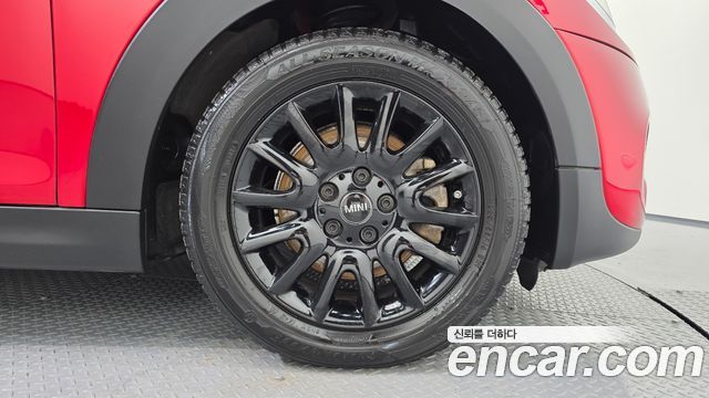 Mini Cooper 2020 — photo 7