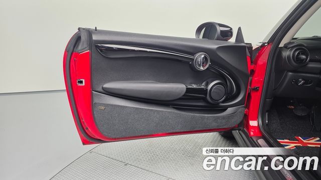 Mini Cooper 2020 — photo 14