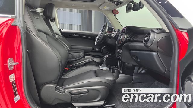 Mini Cooper 2020 — photo 16