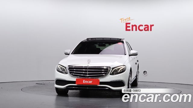 Mercedes-Benz E-Class 2019 — photo 3