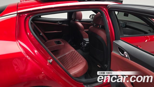 Kia Stinger 2021 — photo 18