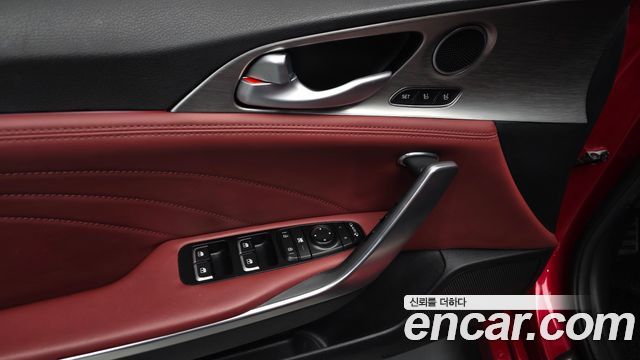 Kia Stinger 2021 — photo 24