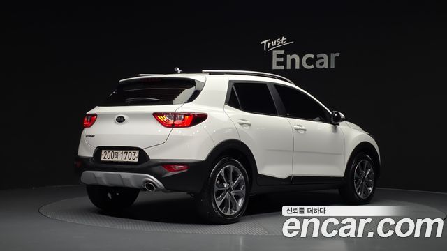 Kia Stonic 2020 — photo 2