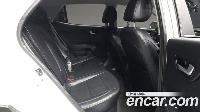 Kia Stonic 2020 — photo 18