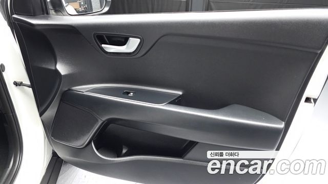 Kia Stonic 2020 — photo 14