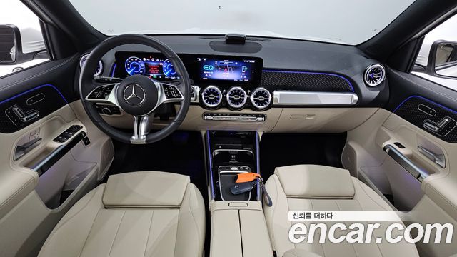 Mercedes-Benz EQB 2026 — photo 10