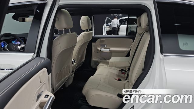 Mercedes-Benz EQB 2026 — photo 17