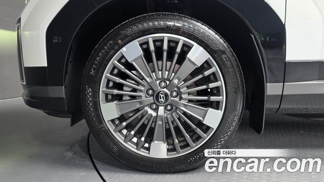Hyundai Santafe 2025 — photo 5