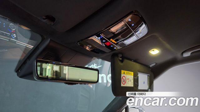 Hyundai Santafe 2025 — photo 31