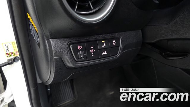 Kia K3 2019 — photo 24