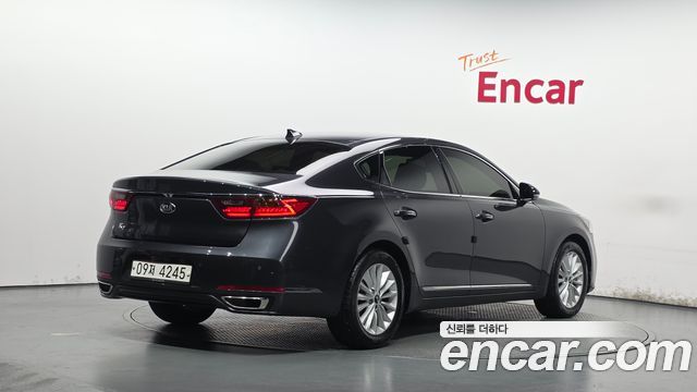 Kia K7 2017 — photo 2