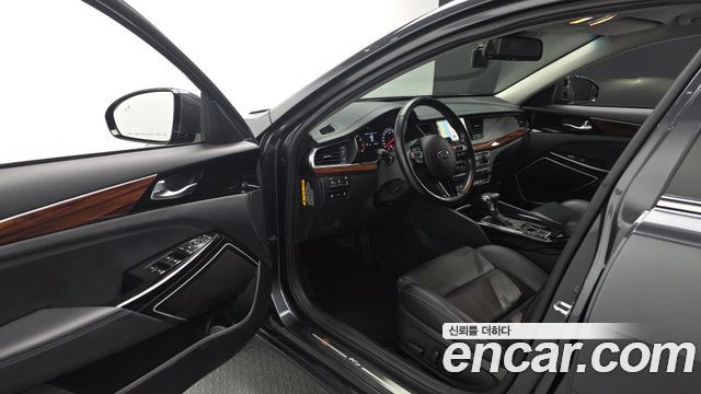 Kia K7 2017 — photo 10