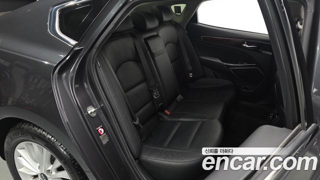 Kia K7 2017 — photo 12