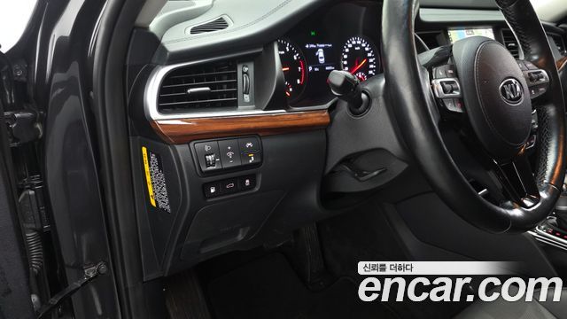 Kia K7 2017 — photo 13