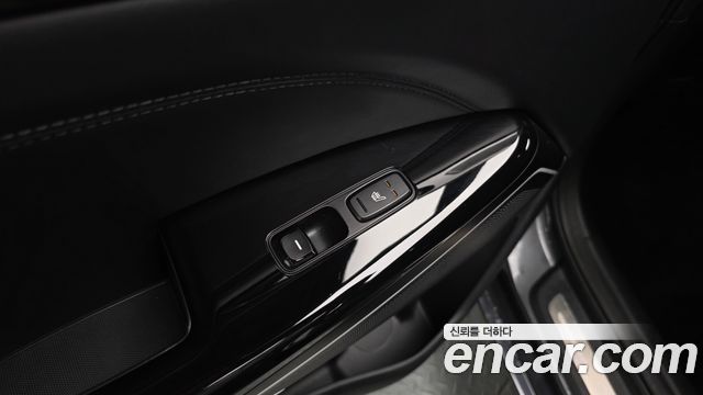Kia K7 2017 — photo 19