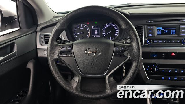 Hyundai Sonata 2017 — photo 19