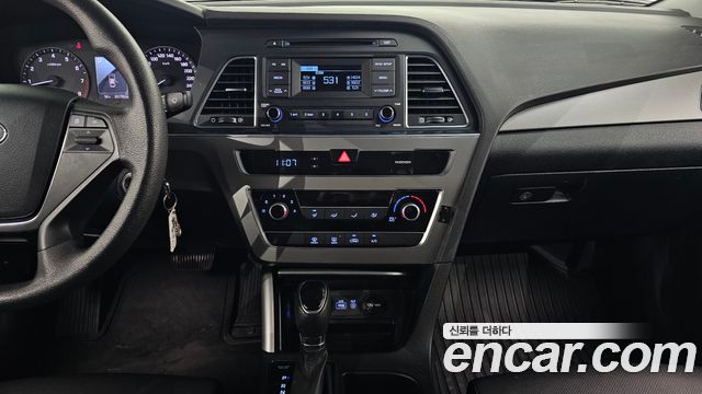 Hyundai Sonata 2017 — photo 20