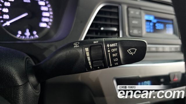 Hyundai Sonata 2017 — photo 32
