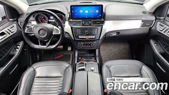 Mercedes-Benz GLE-Class 2017 — photo 10