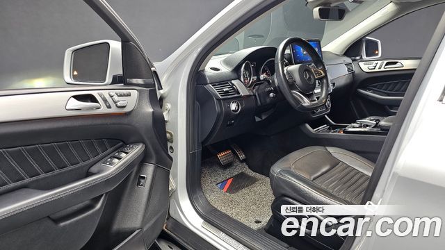 Mercedes-Benz GLE-Class 2017 — photo 13