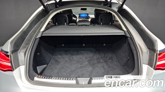 Mercedes-Benz GLE-Class 2017 — photo 26