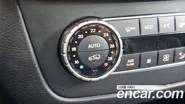 Mercedes-Benz GLE-Class 2017 — photo 30