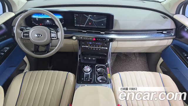 Kia Canival 2021 — photo 10