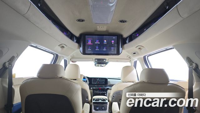 Kia Canival 2021 — photo 25
