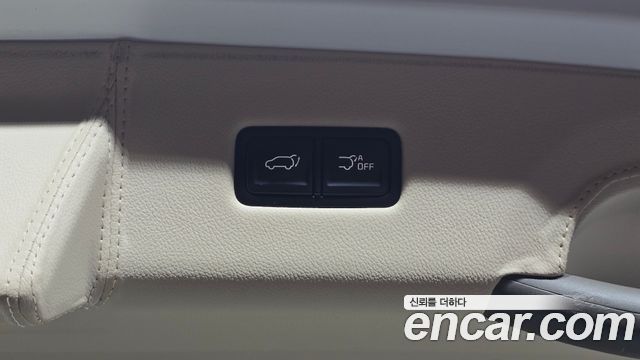 Kia Canival 2021 — photo 26