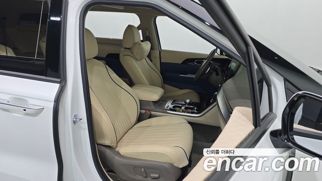 Kia Canival 2021 — photo 16