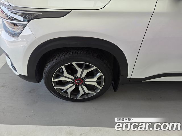 Kia Seltos 2022 — photo 8