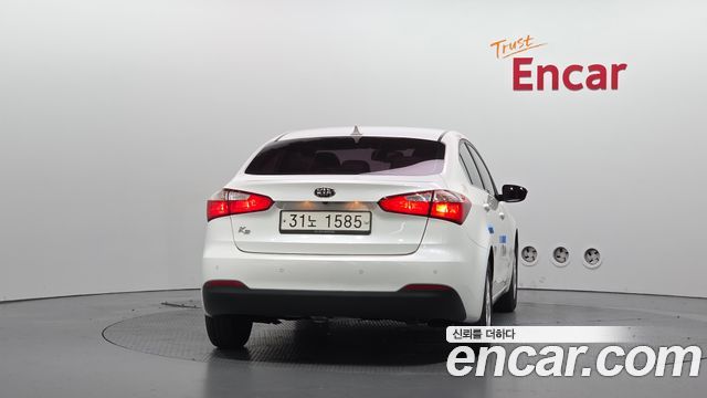 Kia K3 2015 — photo 4