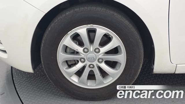 Kia K3 2015 — photo 5