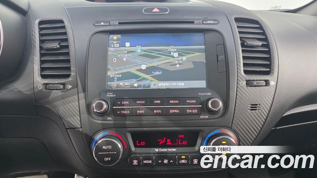 Kia K3 2015 — photo 12