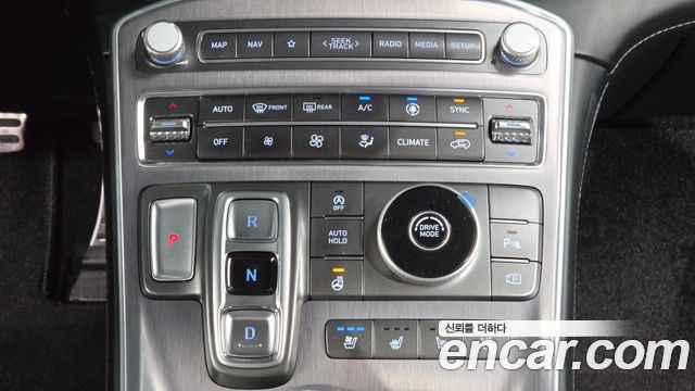 Hyundai Santafe 2021 — photo 26