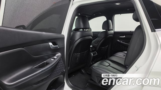 Hyundai Santafe 2021 — photo 29